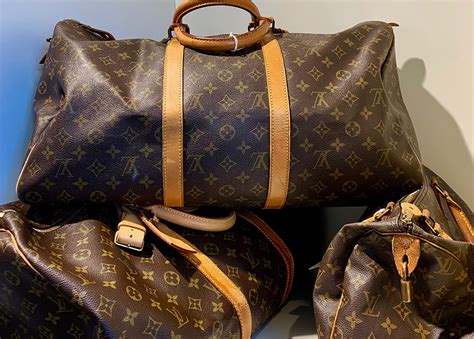 where is louis vuitton sold.